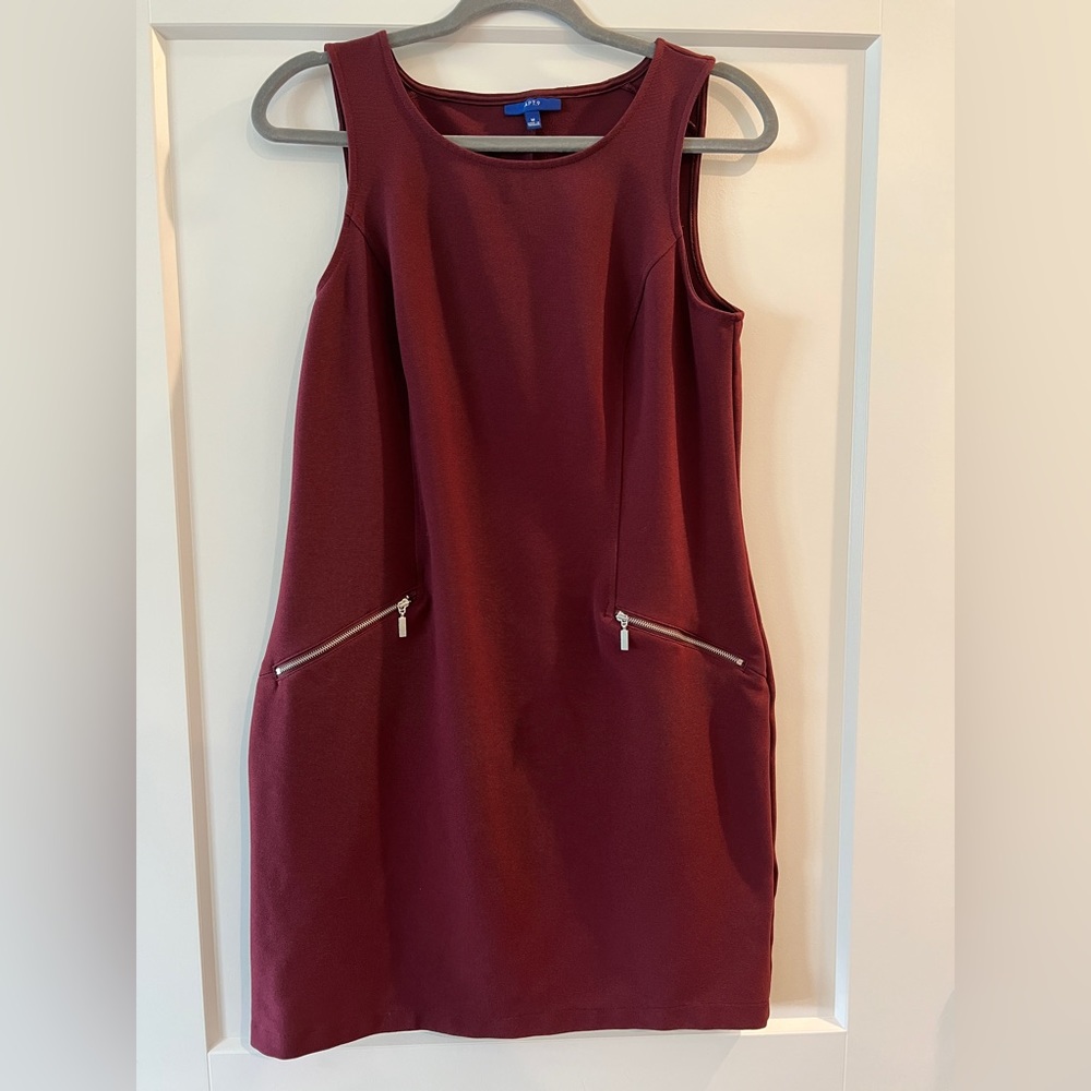Apt. 9 Maroon Size M Shift Dress with Silver Pockets